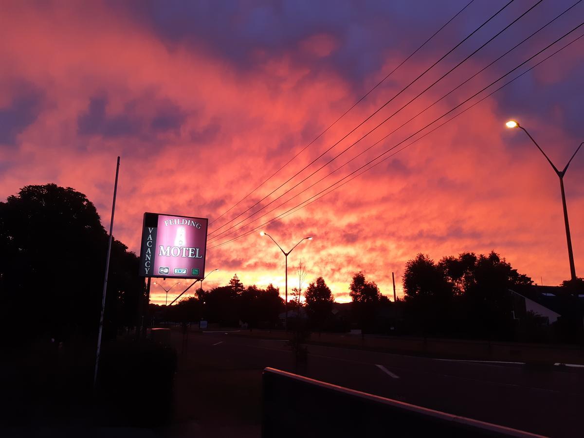 Feilding Motel エクステリア 写真
