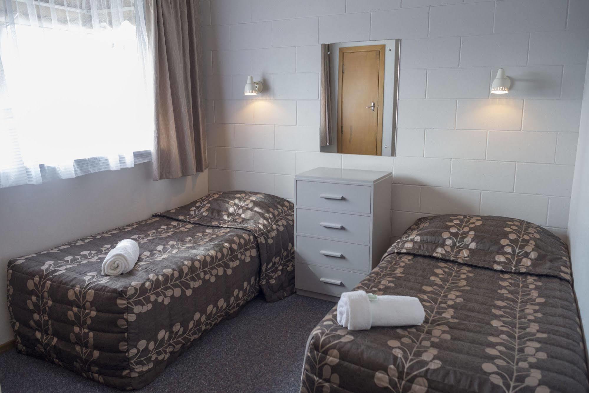 Feilding Motel エクステリア 写真