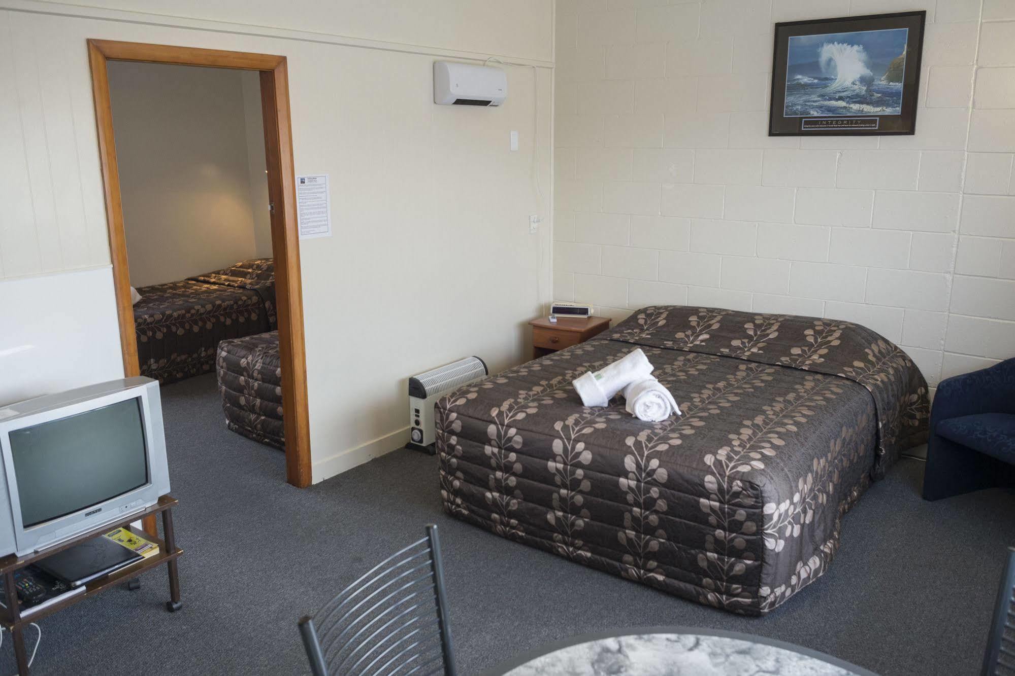 Feilding Motel エクステリア 写真