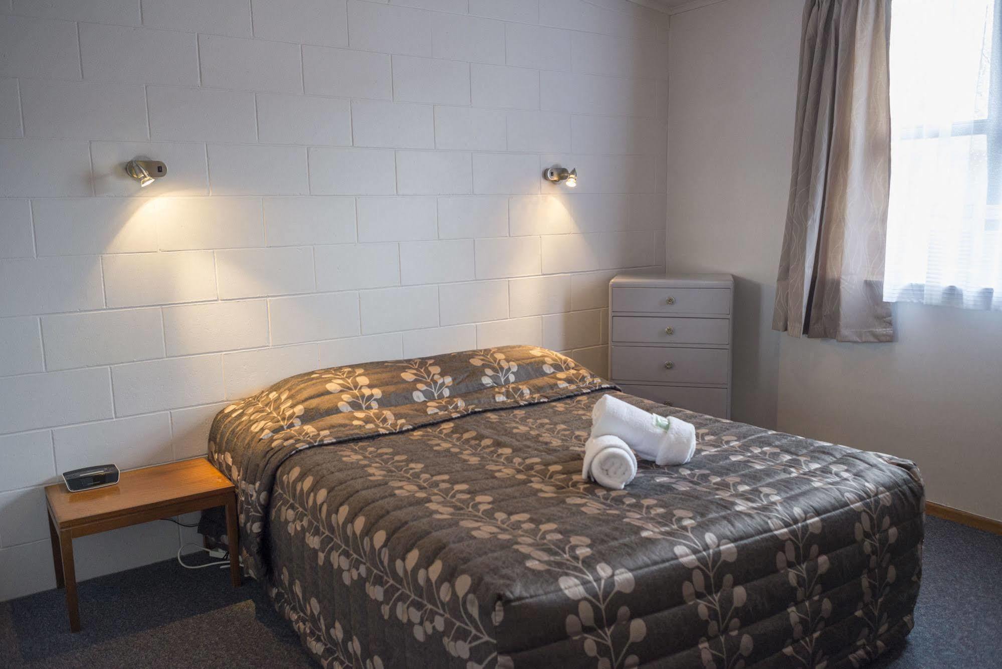 Feilding Motel エクステリア 写真