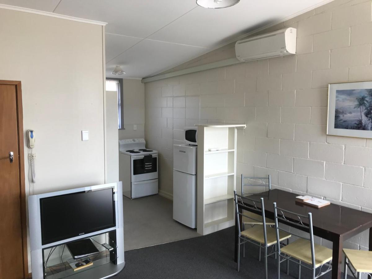 Feilding Motel エクステリア 写真